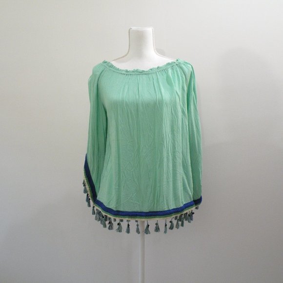 Velzera_M_used shirt with wide sleeve_green with hanging fringe - Picture 1 of 13